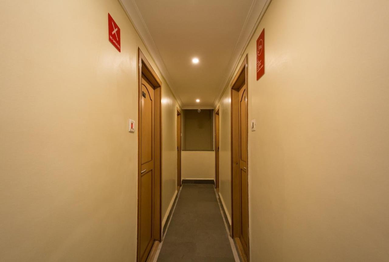 Oyo11499帕德玛克里希纳酒店 浦那 外观 照片